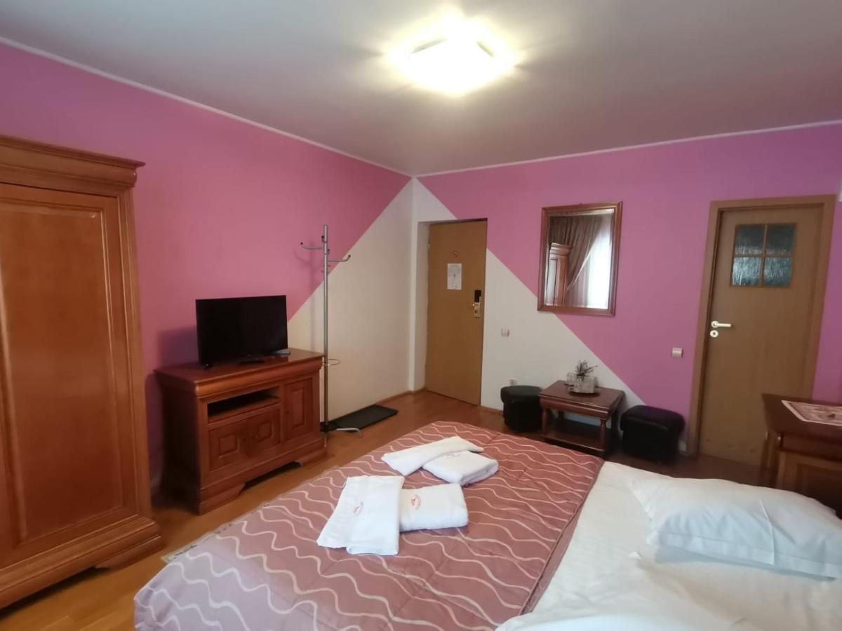 Pensiunea Dapa Predeal Exterior foto